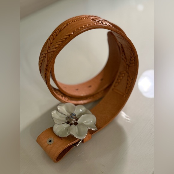 Accessories - Tan Leather Belt with White/Light Blue Floral Buckle